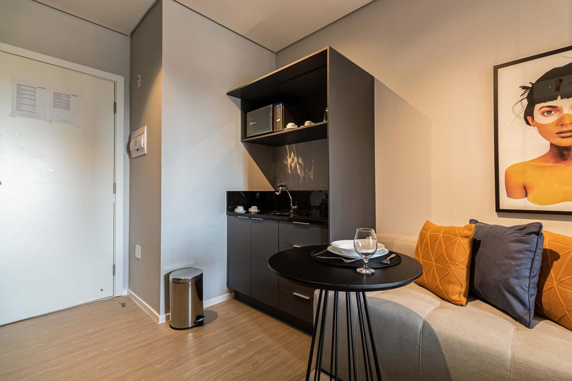 Charlie Houx Pinheiros Apartamento